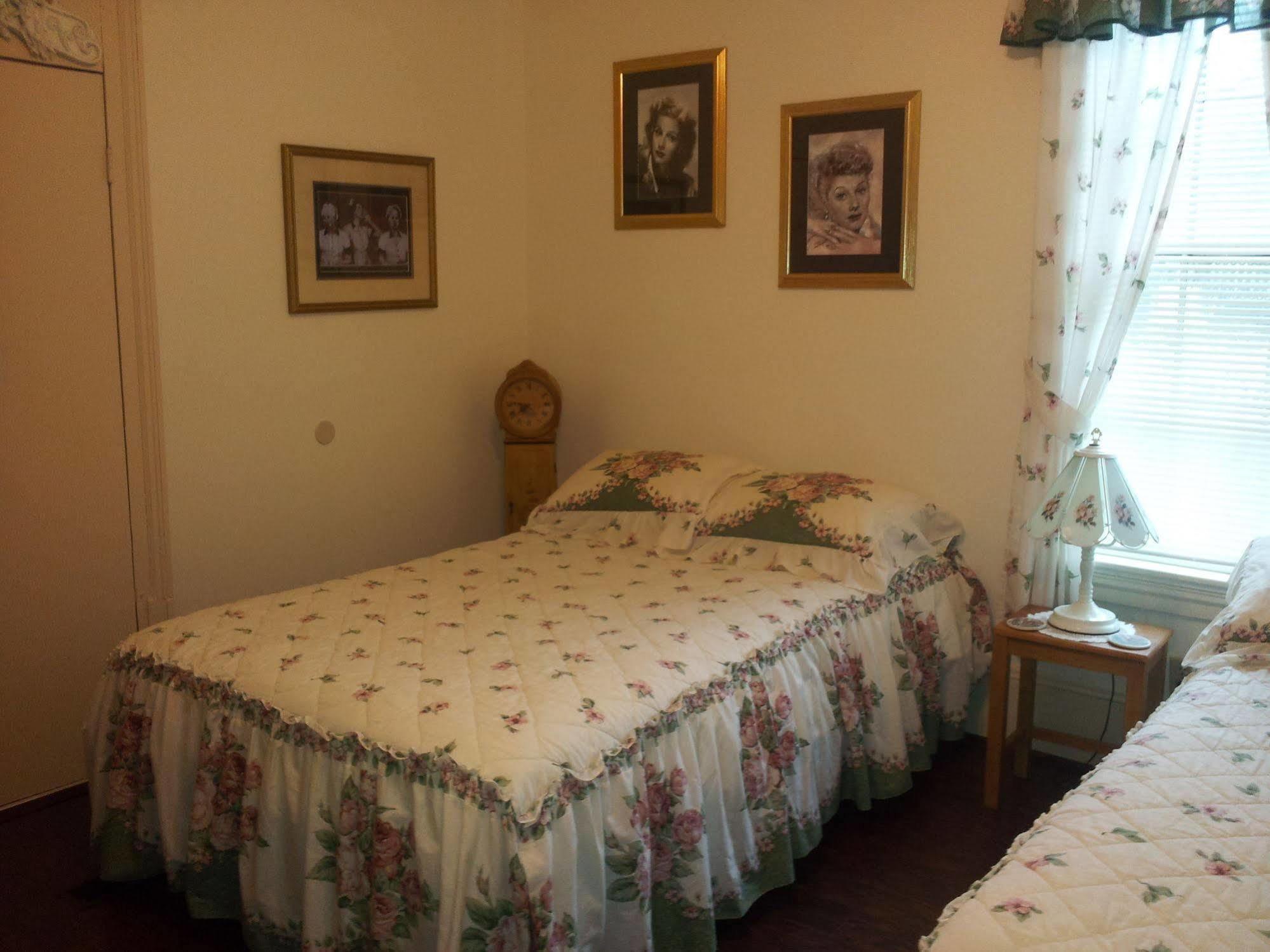 Goodbread House Bed And Breakfast Saint Marys Exterior foto