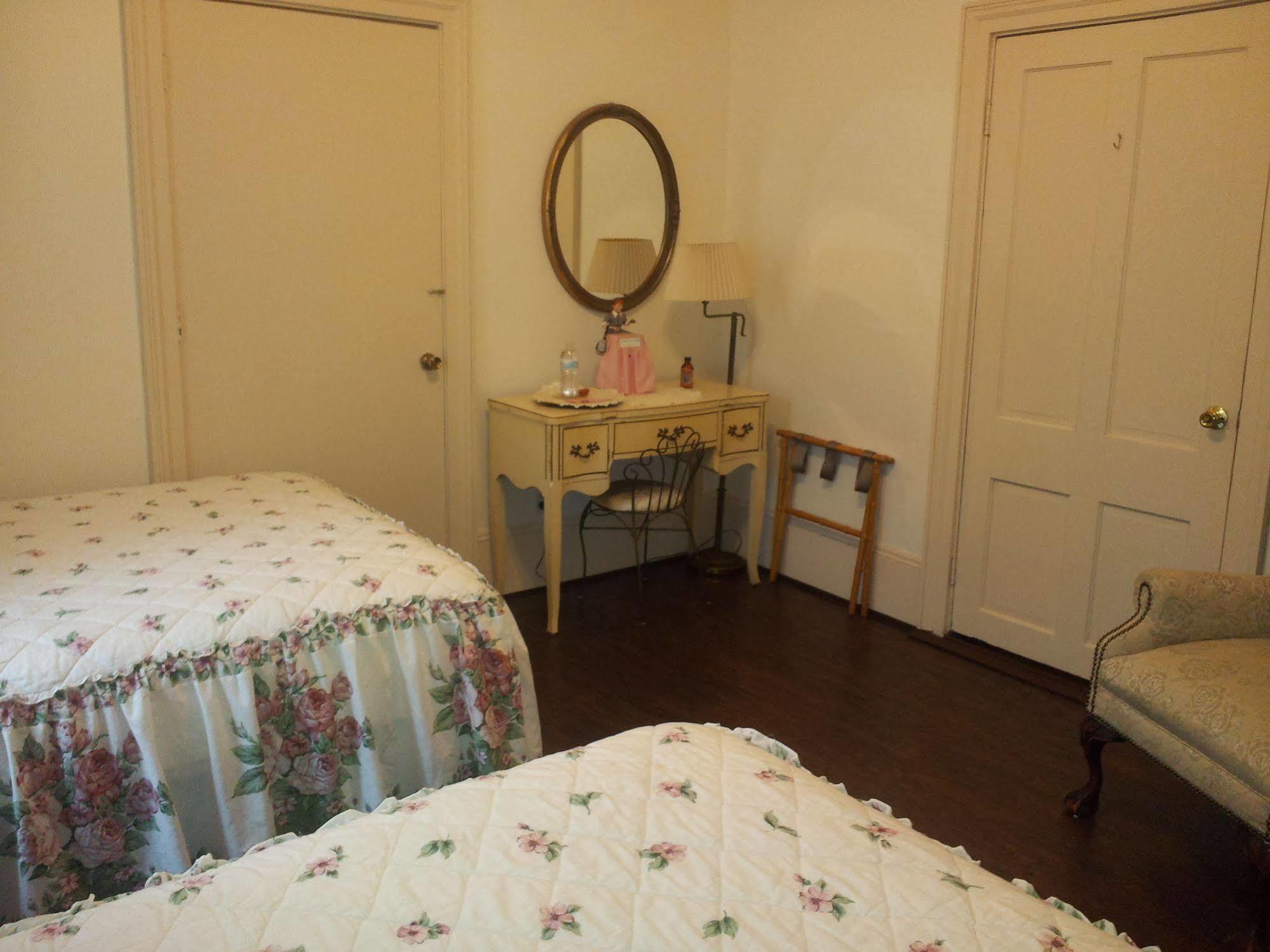 Goodbread House Bed And Breakfast Saint Marys Exterior foto